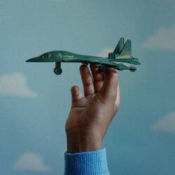 MICHAEL KIWANUKA – FLOATING PARADE